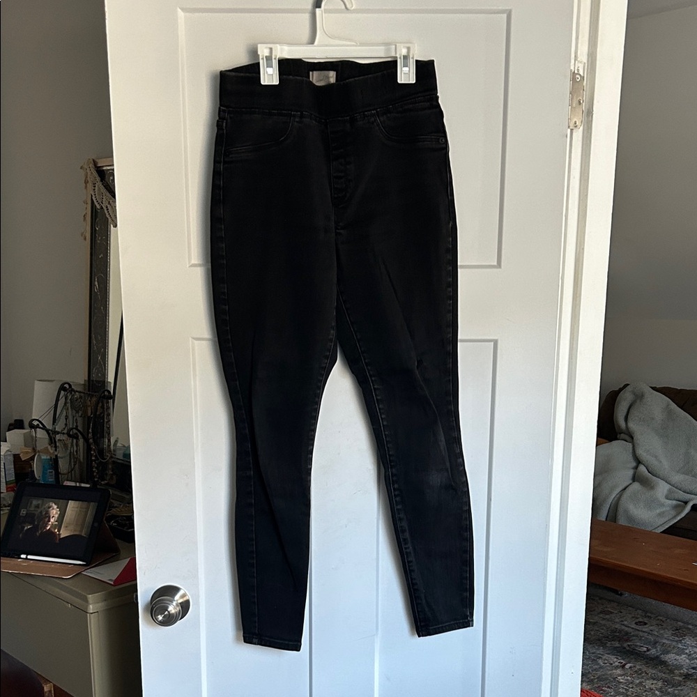 Universal Thread Black High-Rise Skinny Jeans